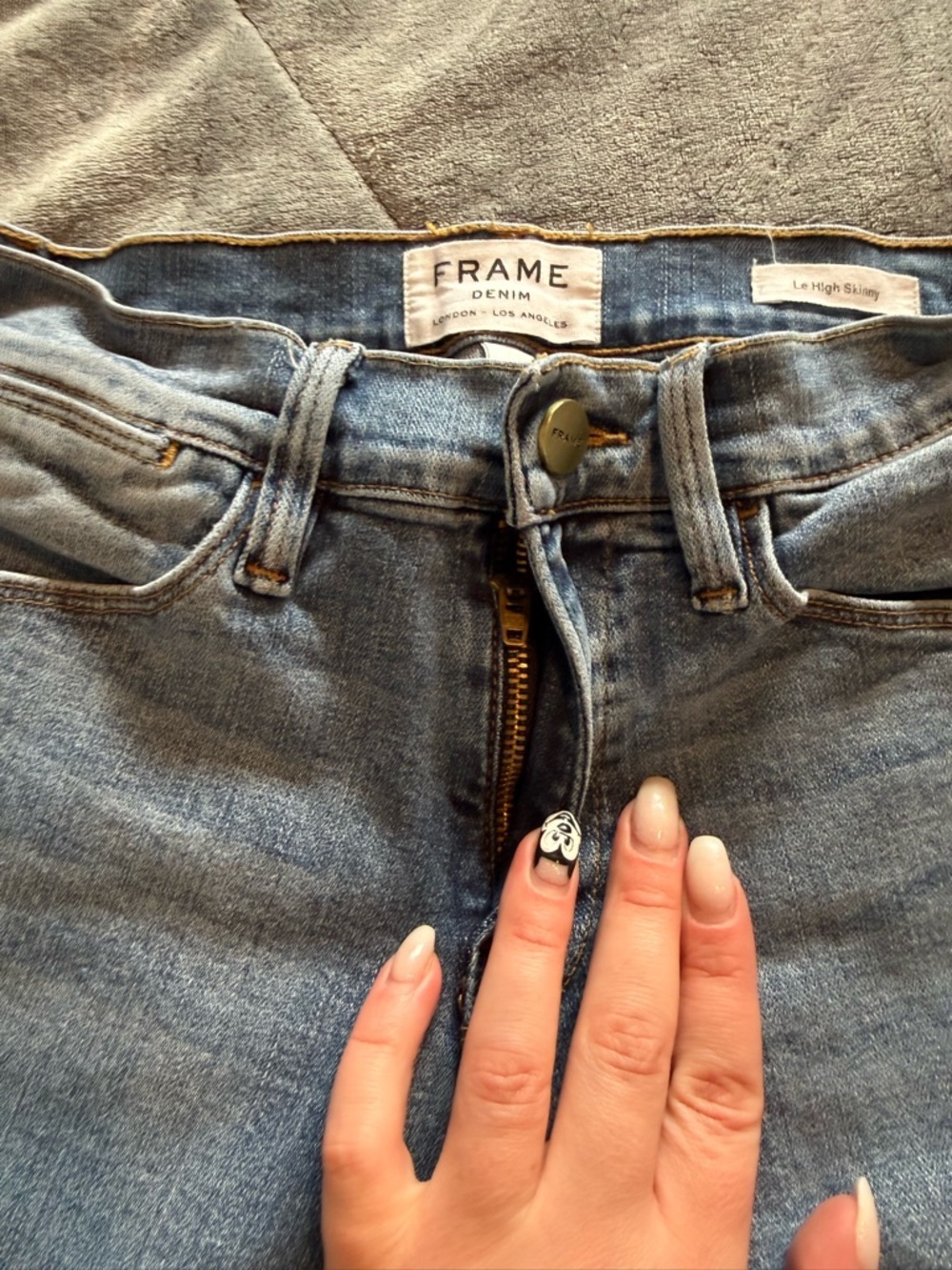59. | Frame Denim | Le High Skinny | Blue Skinny Jeans | 24 - Picture 5 of 7